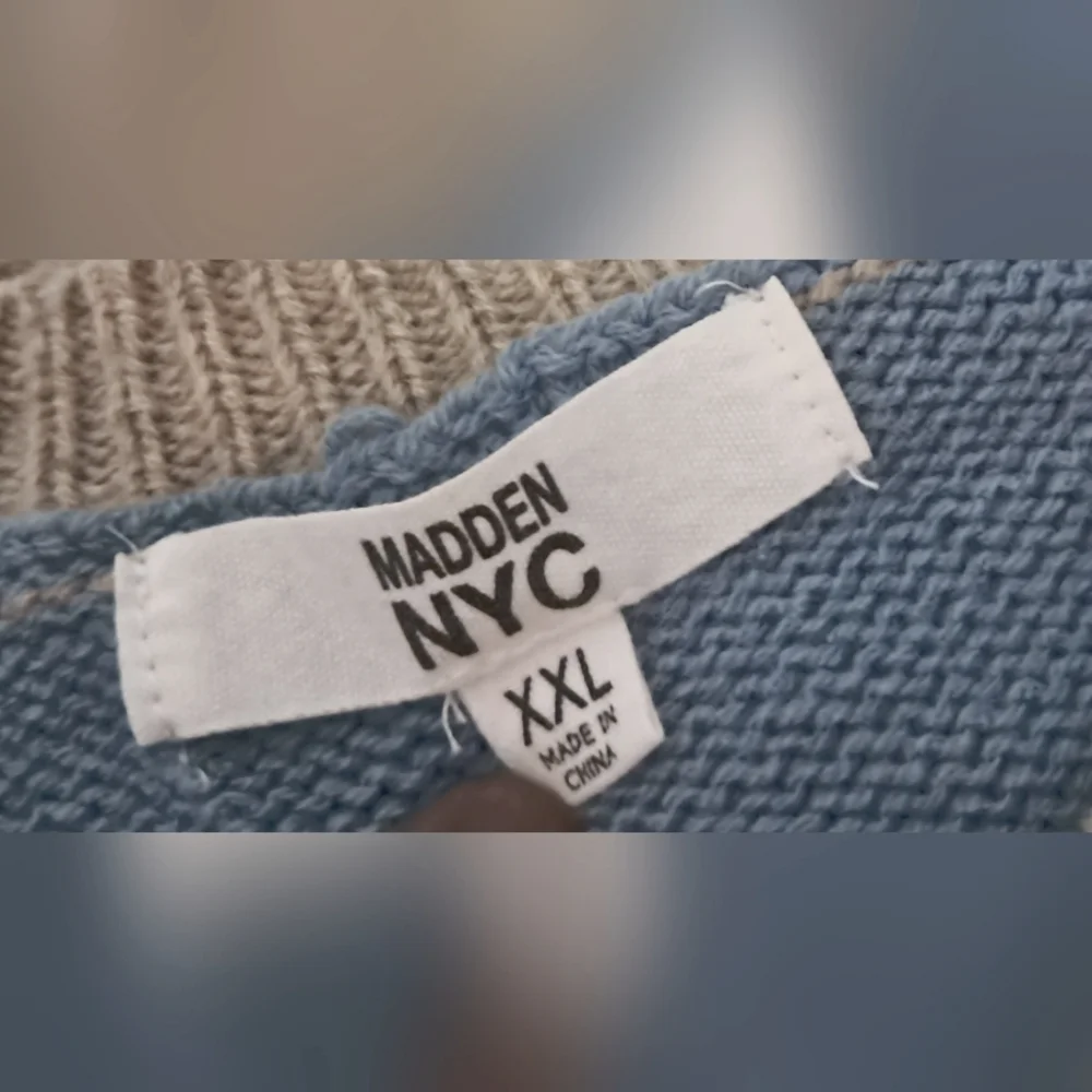 Madden NYC Scenic Landscape Cropped Pullover Sweater Size 2XL